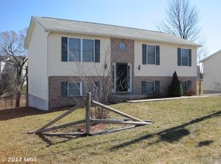 206 Care Bear Dr, Martinsburg, WV 25401