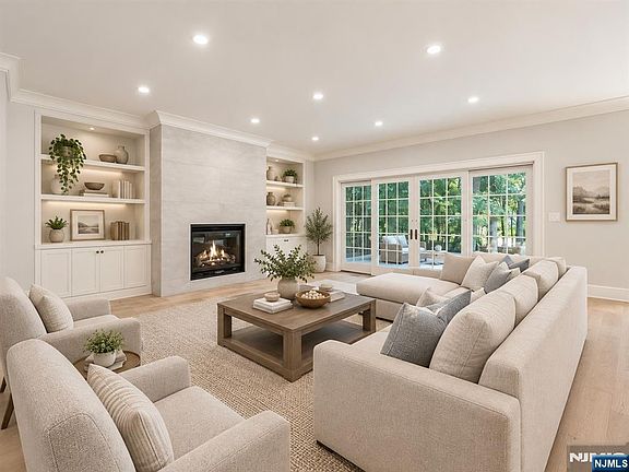 4th image of 203 Pascack Road