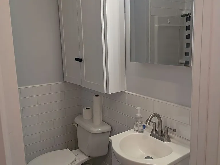 301 Walker St — Photo 2