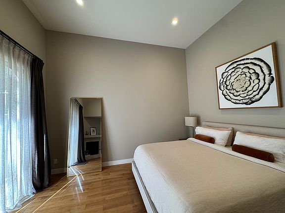2nd image of 1059 S Sherbourne Dr APT 101