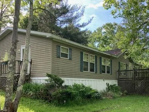 432 McGraw Beach Rd, Everett, PA 15537