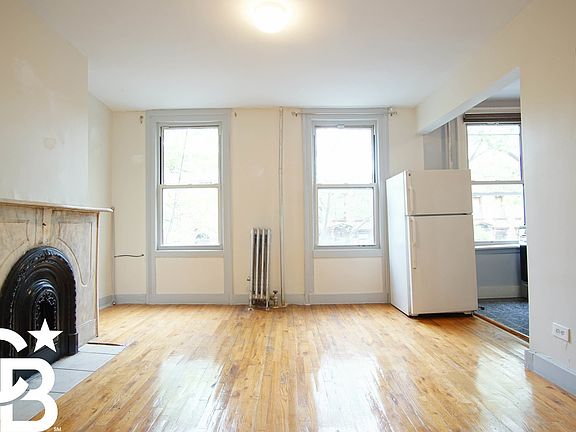 2nd image of 247 Clifton Pl #2