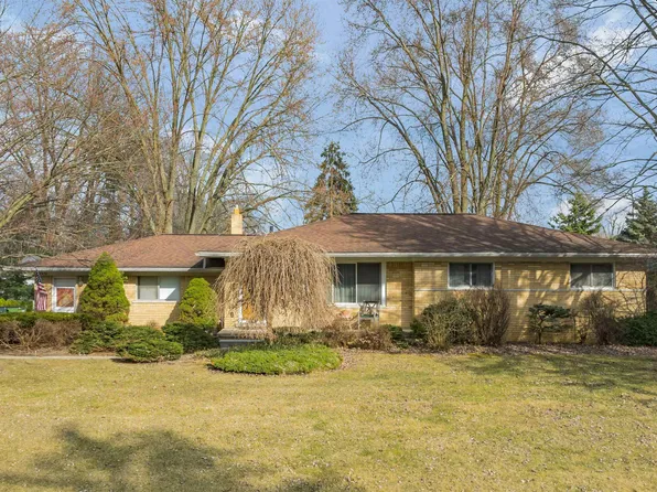 49970 White Mill Dr, Shelby Township, MI 48317