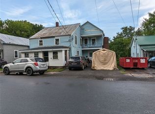 18 Spring St, Adams, NY 13605