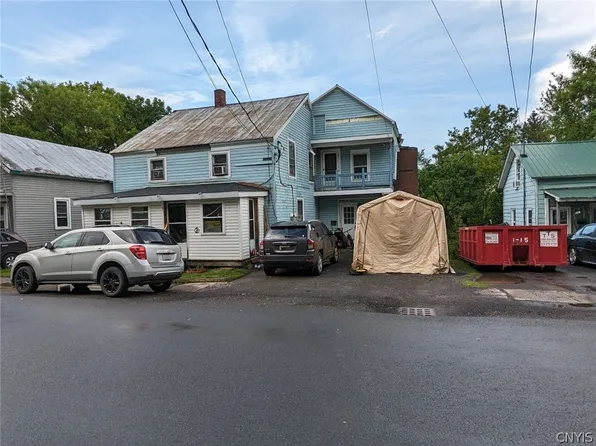 18 Spring St, Adams, NY 13605