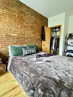 Rented by Metropolitan Property Group | media 25