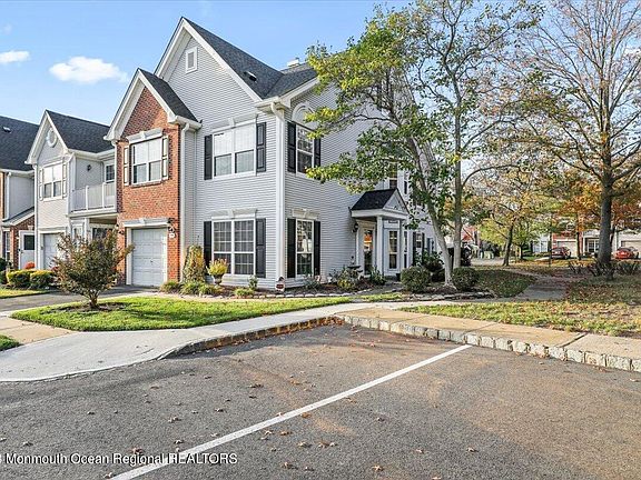 3rd image of 1706 Queen Anne Lane