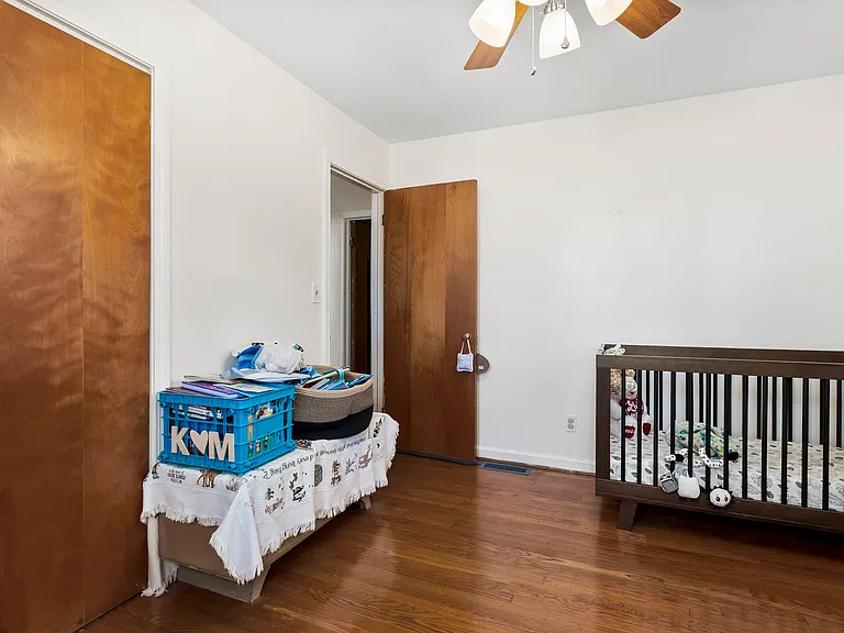 11 N Marley Dr — Photo 2