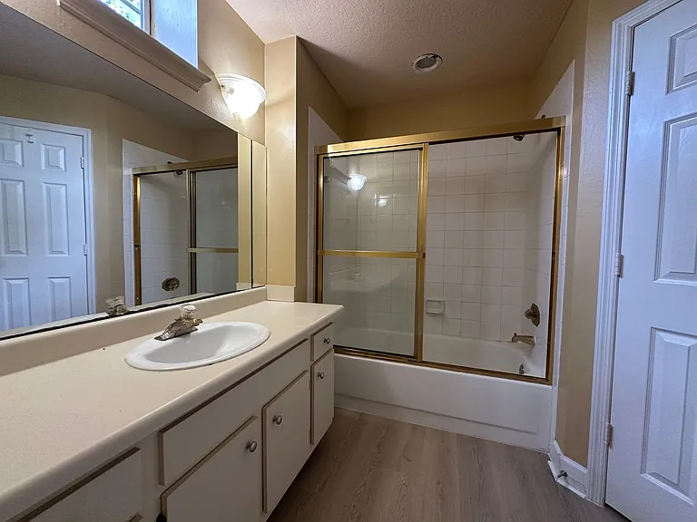 1567 Farrindon Cir — Photo 20