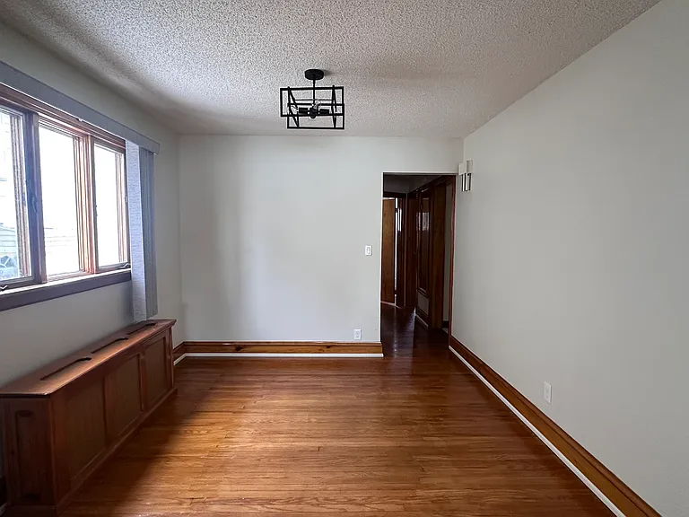 305 S Ogden St — Photo 9