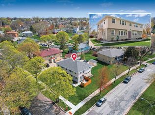 7421 W Fernwood Cir, Milwaukee, WI 53219