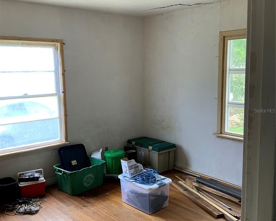 7th image of 116 Braddock Ave
