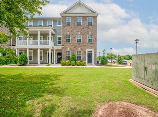 623 Freeman Dr, Hampton, VA 23666