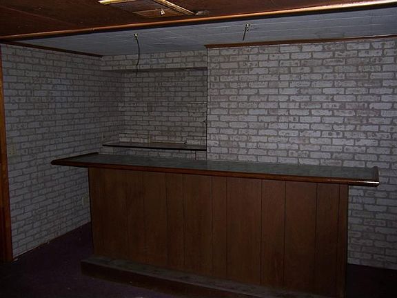 4th image of 1345 Meadowbright Ln