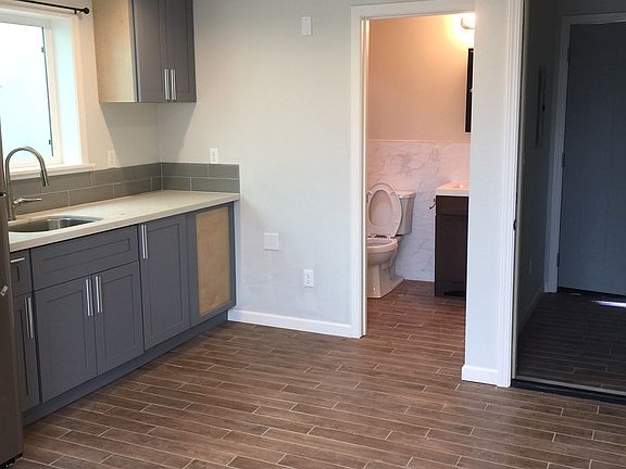 2nd image of 68 Montrose Ave #B