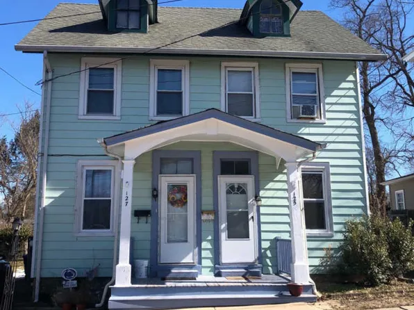 125 Schooley St, Moorestown, NJ 08057