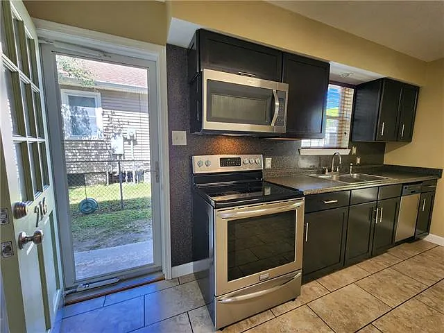 216 Nursery Ave — Photo 15