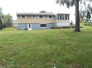 22 Mountain View Dr, East Hartford, CT 06108