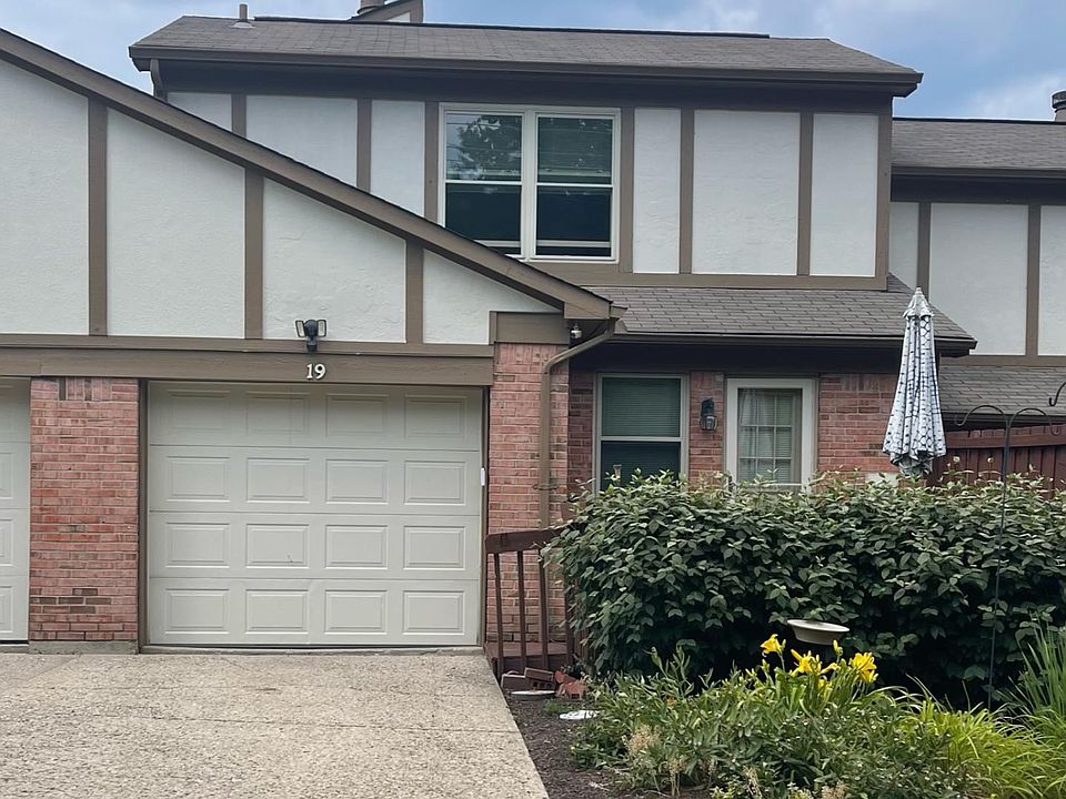 1st image of 19 Fairgreen Cir