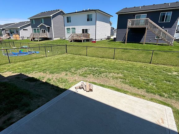 5th image of 625 NE Hunter Dr