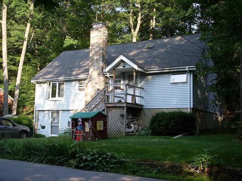 1st image of 2021 Lakeside Dr W