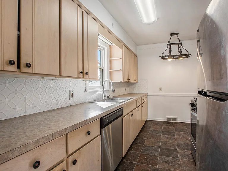 231 Woodside Dr NE — Photo 12
