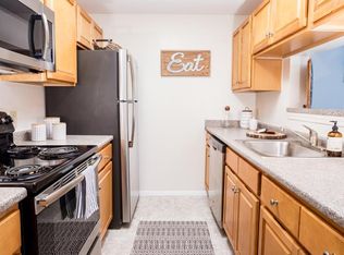 Country Glen Apartments, Groton, CT 06340