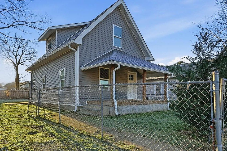 1st image of 3612 5th Ave