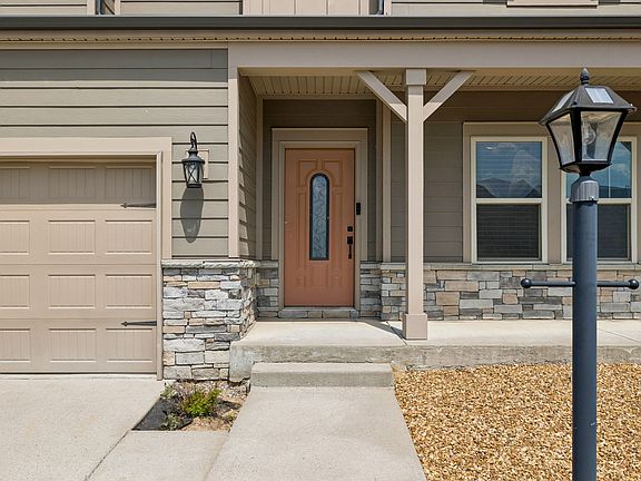3rd image of 316 Cedar Glade Ct