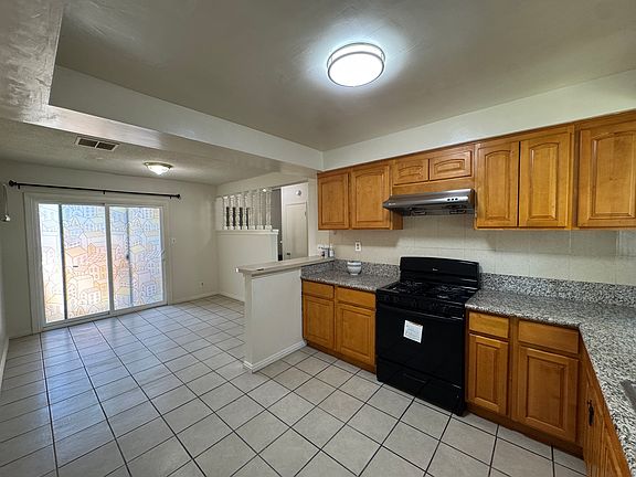 4th image of 723 S Chapel Ave APT A