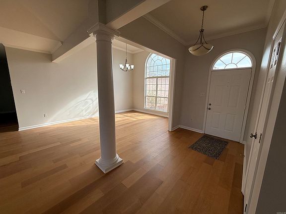 4th image of 137 Grizzly Bear Dr