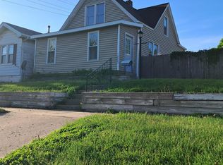 1203 E Hines Ave, Peoria Heights, IL