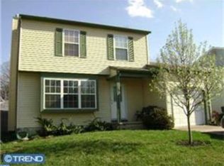 17 Juniper Ave, Somerdale, NJ 08083