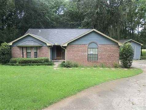 2nd image of 106 Magnolia Cir