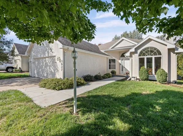 3937 SW Stonybrook Dr, Topeka, KS 66610