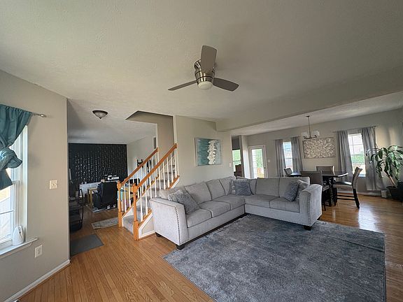 3rd image of 11158 Sewickley St