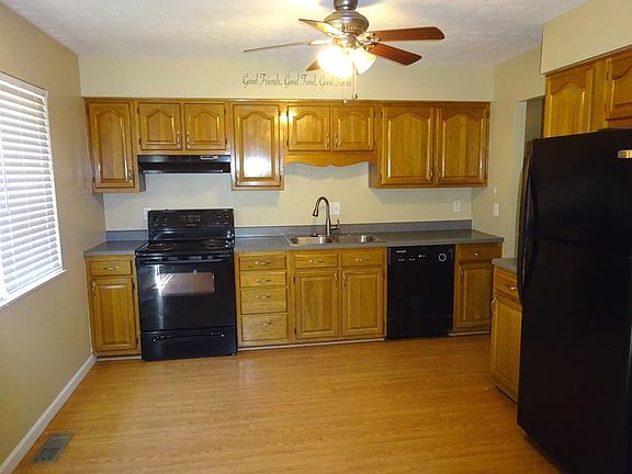 4th image of 3480 Lindenwood Dr