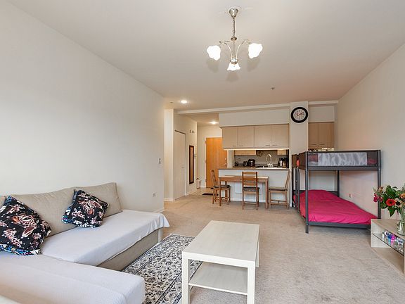 3rd image of 1236 Chicago Ave APT 602