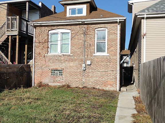 4th image of 705 E 92nd St