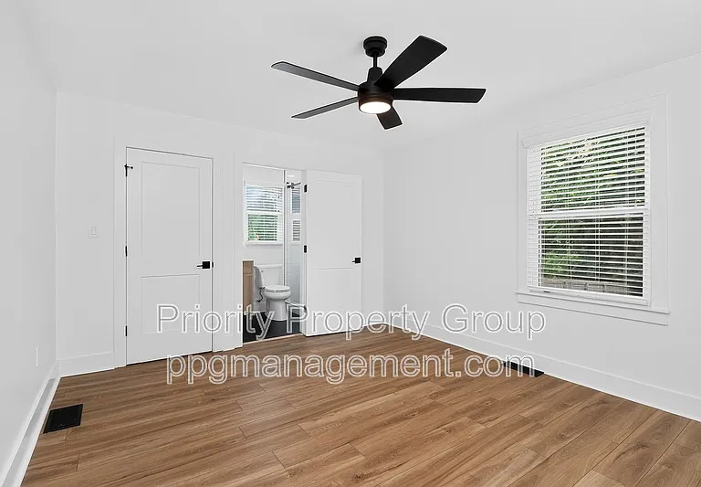 1033 Drummond Ave — Photo 24