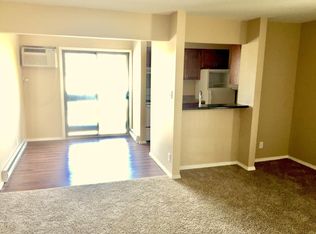 501 Crescent Dr APT 4, Champaign, IL 61821