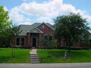112 Robin Glen Ln, Red Oak, TX 75154
