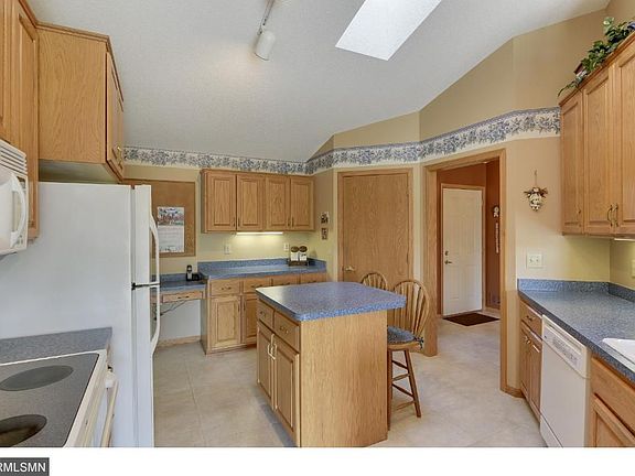 5th image of 3733 Impatiens Ln N