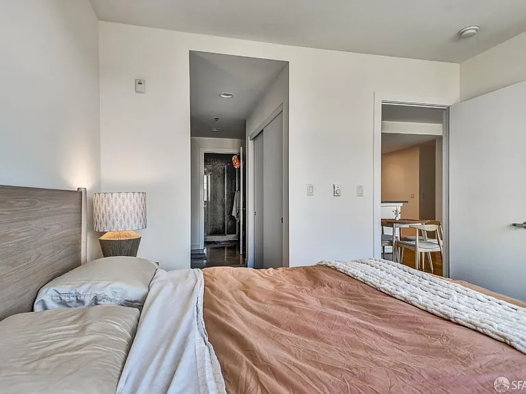 255 Berry St #703 — Photo 8