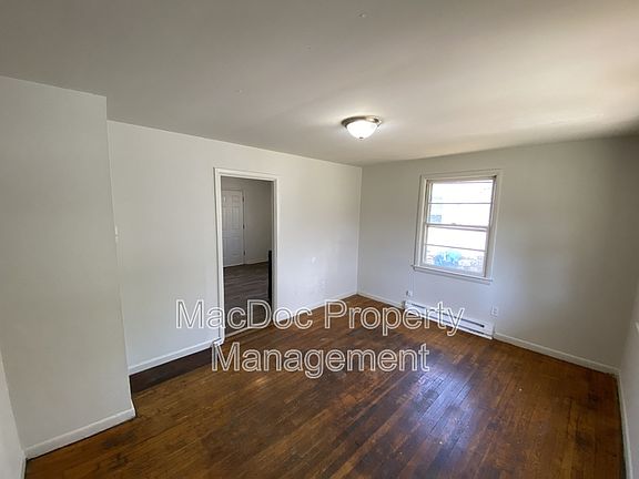 2nd image of 209 Frazier St