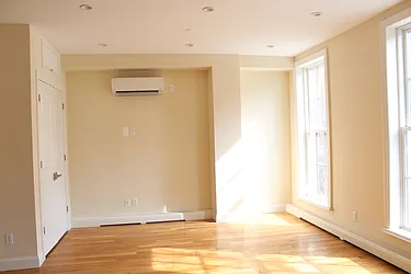 Rented by R New York