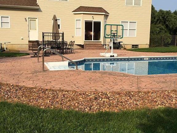5th image of 1160 Satinwood Ln