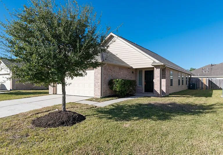 19430 Dry Canyon Ct — Photo 2