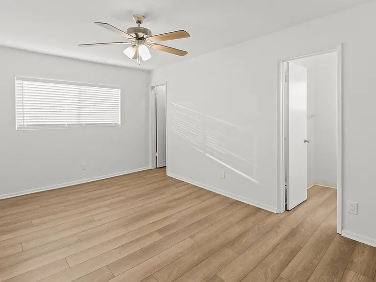 1747 Franklin St #4 — Photo 23