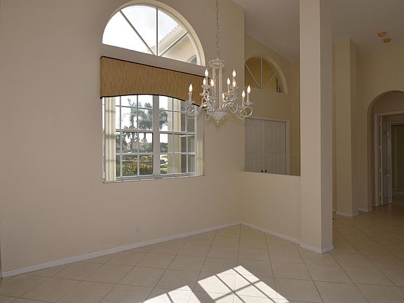5th image of 12356 Lakeridge Falls Dr